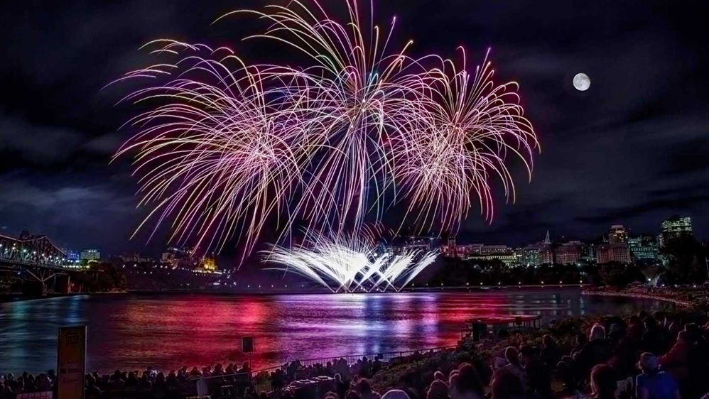 Lac Leamy Fireworks