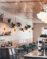 692 Coffee & Bar in Manotick
