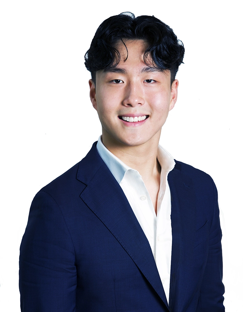 Image of Alex