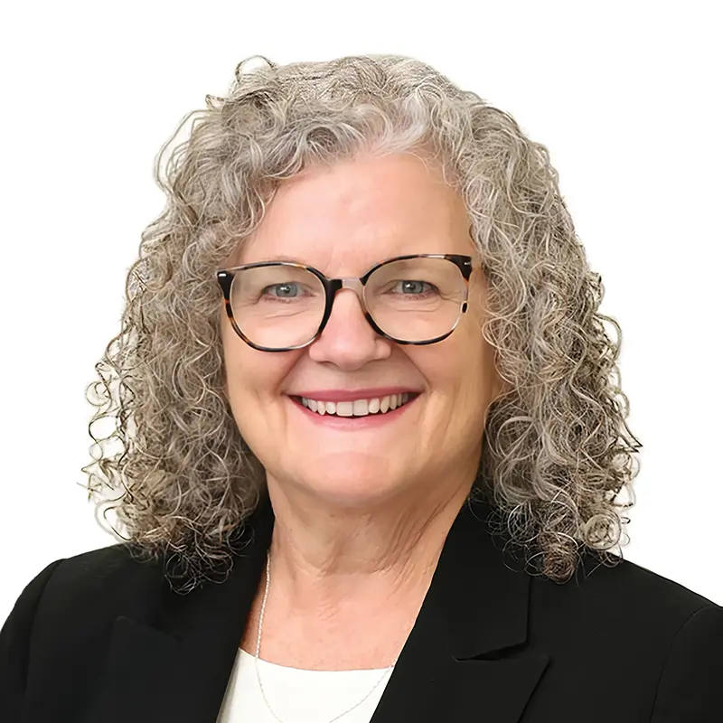 Tracy McClure headshot