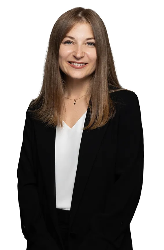 Elena Pankratova headshot