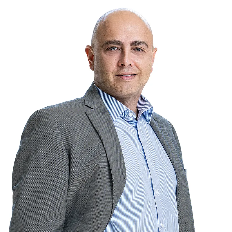 Headshot of Vlad Pavaloiu